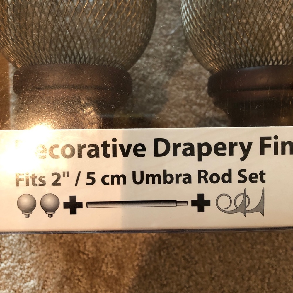Drapery finials - Picture 2 of 7